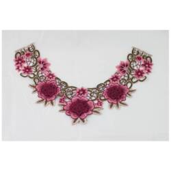 Cuello con flores
